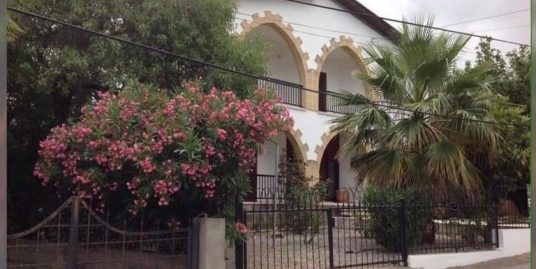 Traditional well-presented bright and spacious 3 Bedroom Villa For Sale Location Yesiltepe Girne