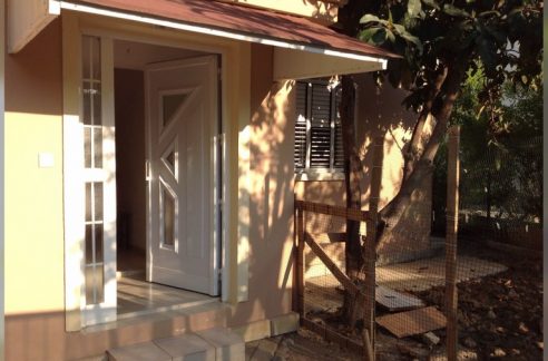 2 Bedroom Garden Apartment For Rent Location Karaoglanoglu Girne North Cyprus KKTC TRNC