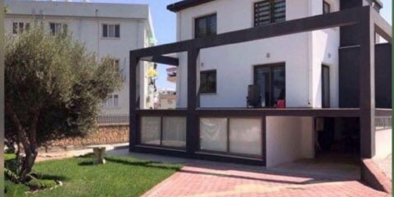 Nice 2 Bedroom Garden Apartment For Rent Location Near Wednesday Market Girne (Suitable for Beauty Parlour Business and Accommodation) North Cyprus KKTC TRNC