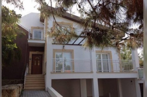 Nice 4 Bedroom Villa For Rent Location Catalkoy Girne (electric, water and maintenance included) North Cyprus KKTC TRNC