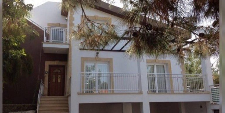 Nice 4 Bedroom Villa For Rent Location Catalkoy Girne (electric, water and maintenance included) North Cyprus KKTC TRNC