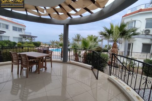 Nice Seaside 3 Bedroom Garden Apartment For Rent Location Lapta Coastal Walkway Girne (Lapta Yuruyus Yolu Kyrenia)(Communal Swimming Pool) North Cyprus KKTC TRNC