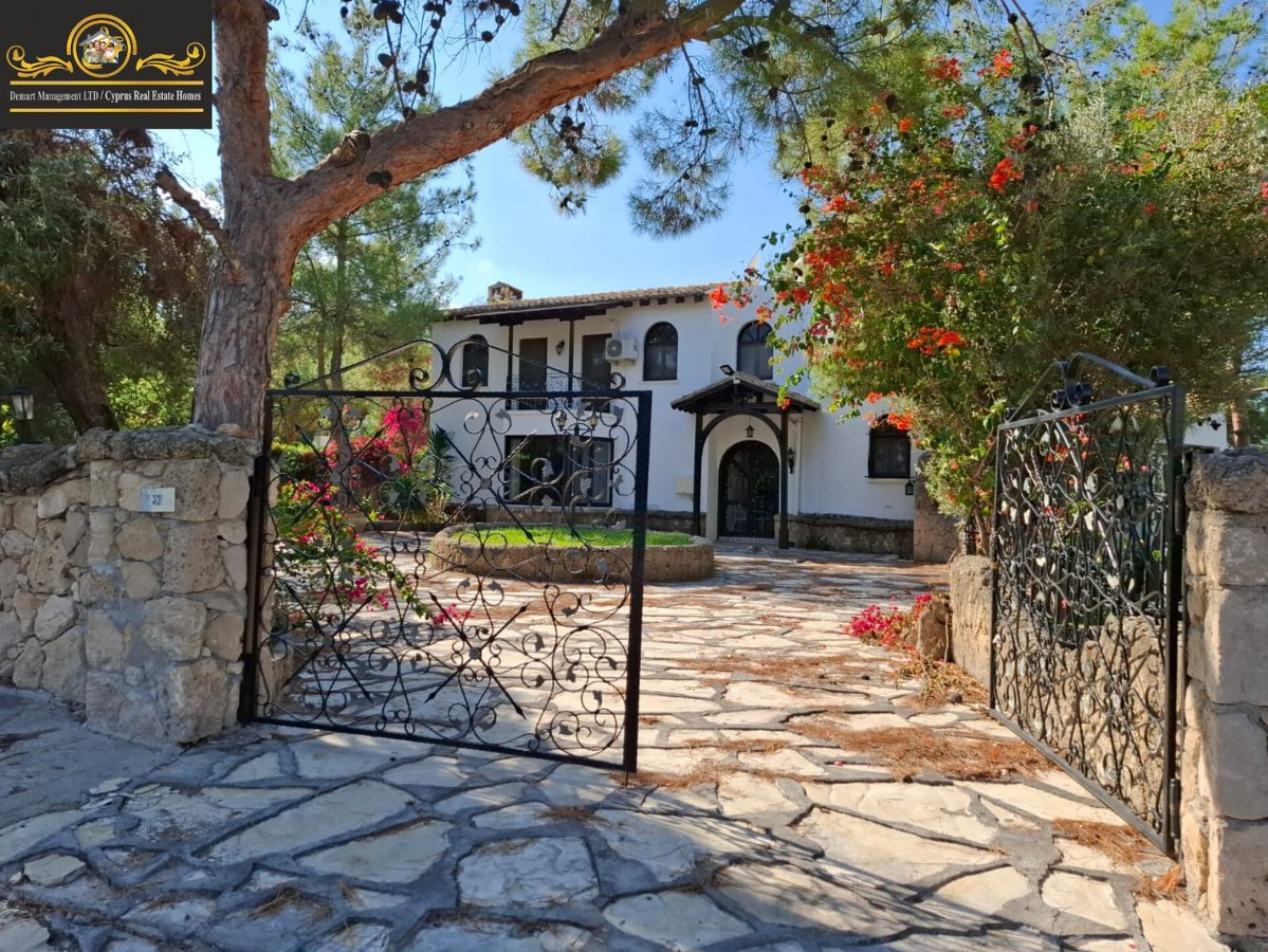 Nostalgic 4 Bedroom 3 livingroom Villa For Sale Location Catalkoy Girne North Cyprus KKTC TRNC